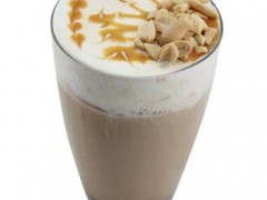 投资创业成年轻人主流 经营奶茶店如何赚更多钱