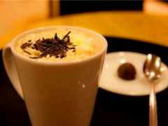 现在开一家奶茶店需要多少钱 哪个牌子的奶茶好