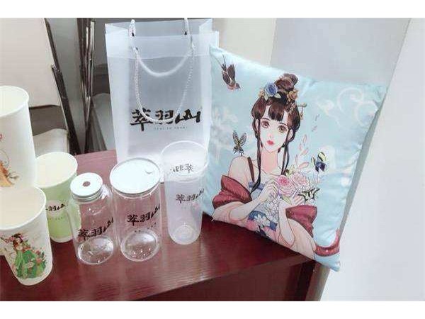 萃羽山加盟店将茶美学与品牌融为一体！