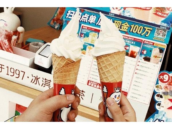 蜜雪冰城北京蜜雪冰城铺加盟费多少？价格表出炉，北京开店便宜万！