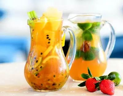 特色冷冻原汁水果茶，好喝的一款水果茶。玩法简单清爽！！