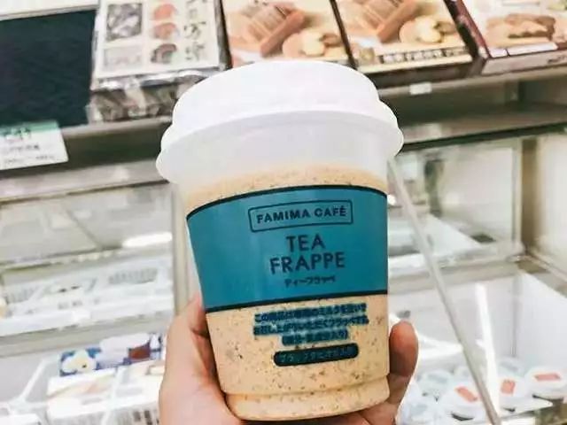 台湾珍奶风行全球，日本全家便利商店推出珍珠奶茶版冰沙