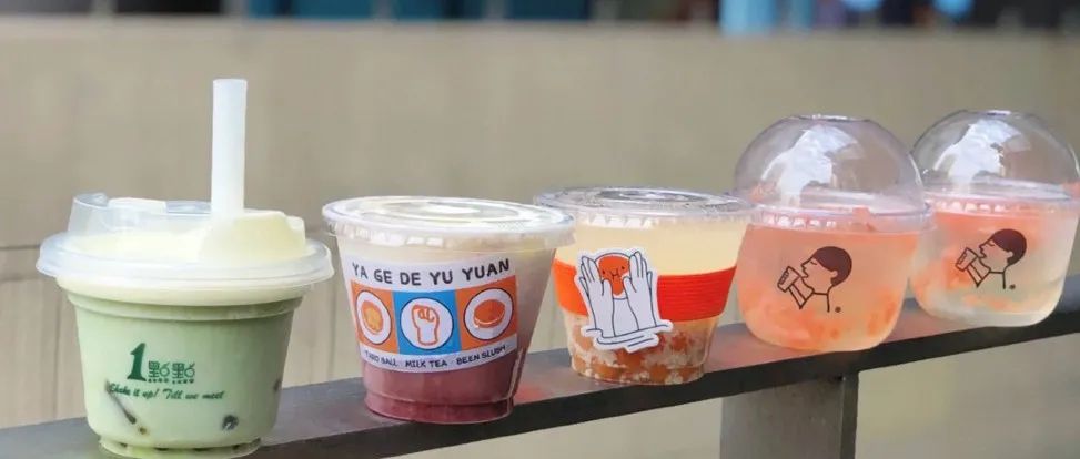 小料甜品化，茶饮新风潮又来了？