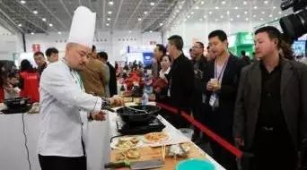 饮品原料卖到餐饮企业去，这里有个新机会