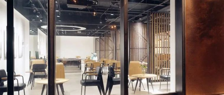 ㎡的奶茶店 有必要装个玻璃门吗？许多老板为此纠结