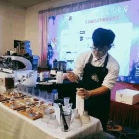 多家茶饮连锁聚集广西、浙江、河南  饮品大赛昨天三省同办