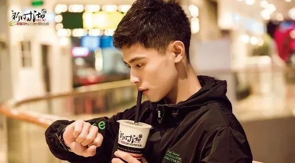 年家店，年流水 个亿，新时沏是怎么做到的？