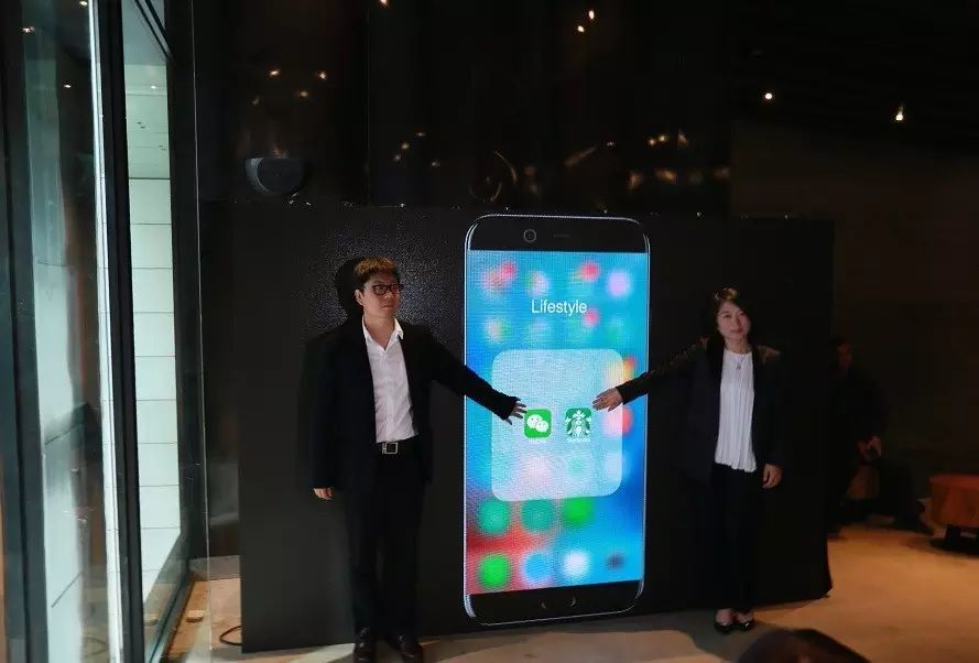 突发重磅 | 星巴克牵手腾讯，从今天起可以用微信支付了！