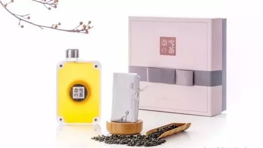 奈雪の茶推了款新产品 售价  元