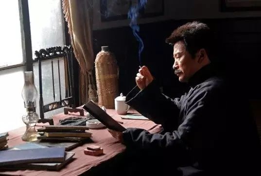 鲁迅撒过的最大谎：“我只是把别人喝咖啡的时间，都用在了工作上”