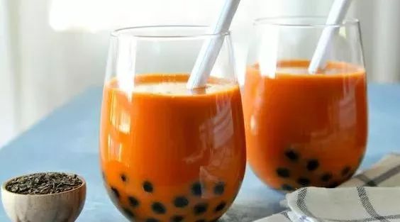 喝完斤珍珠奶茶后，我终于发现了不剩珍珠的喝法！