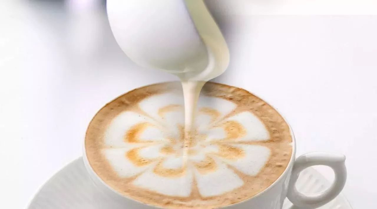 玛奇朵不是咖啡吗，怎么变成甜奶盖了？