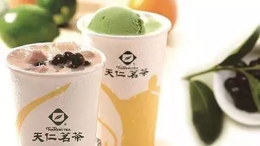 仅 间茶饮门店却在香港上市，其背后的逻辑是什么？