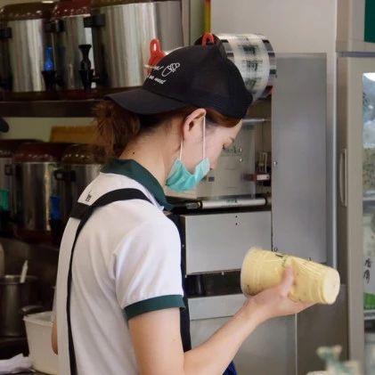 點點悄然涨价，还出了首款水果茶