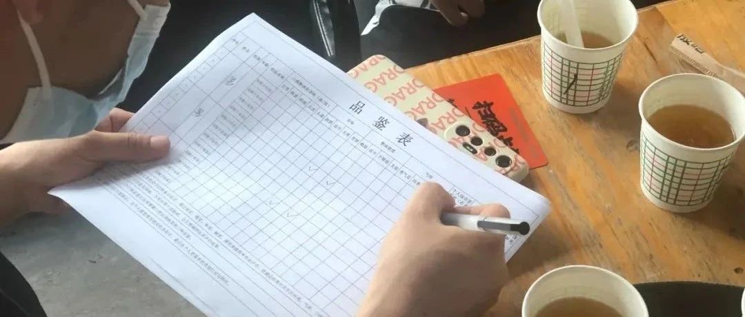 为证“清白” 这家奶茶店把心“掏”给顾客看