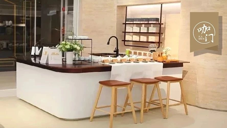 “占地儿又费钱”，为什么茶饮店还争先恐后请“它”进门儿？