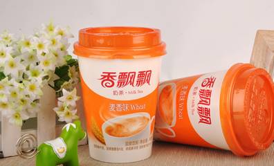 遭奶茶店和瓶装茶围剿，香飘飘还能绕地球几圈？