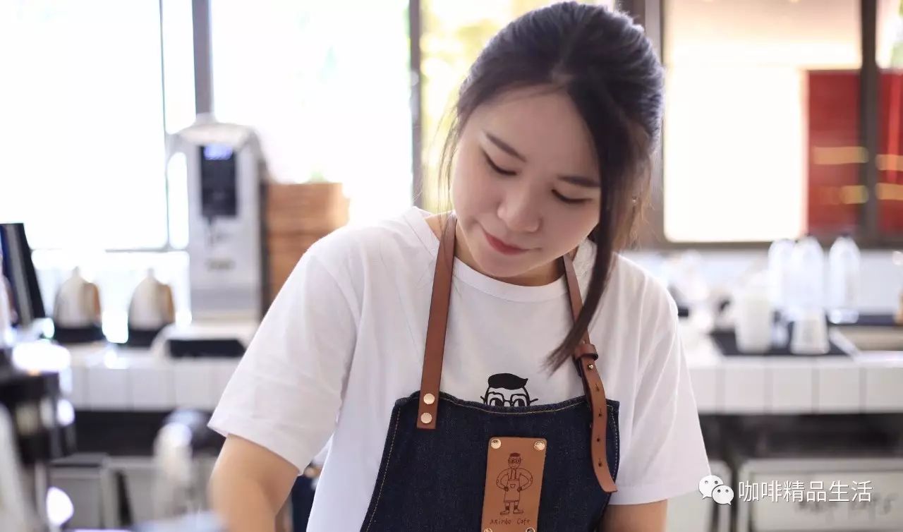 【美女手绘咖啡地图】带你领略小城清迈的最美时光