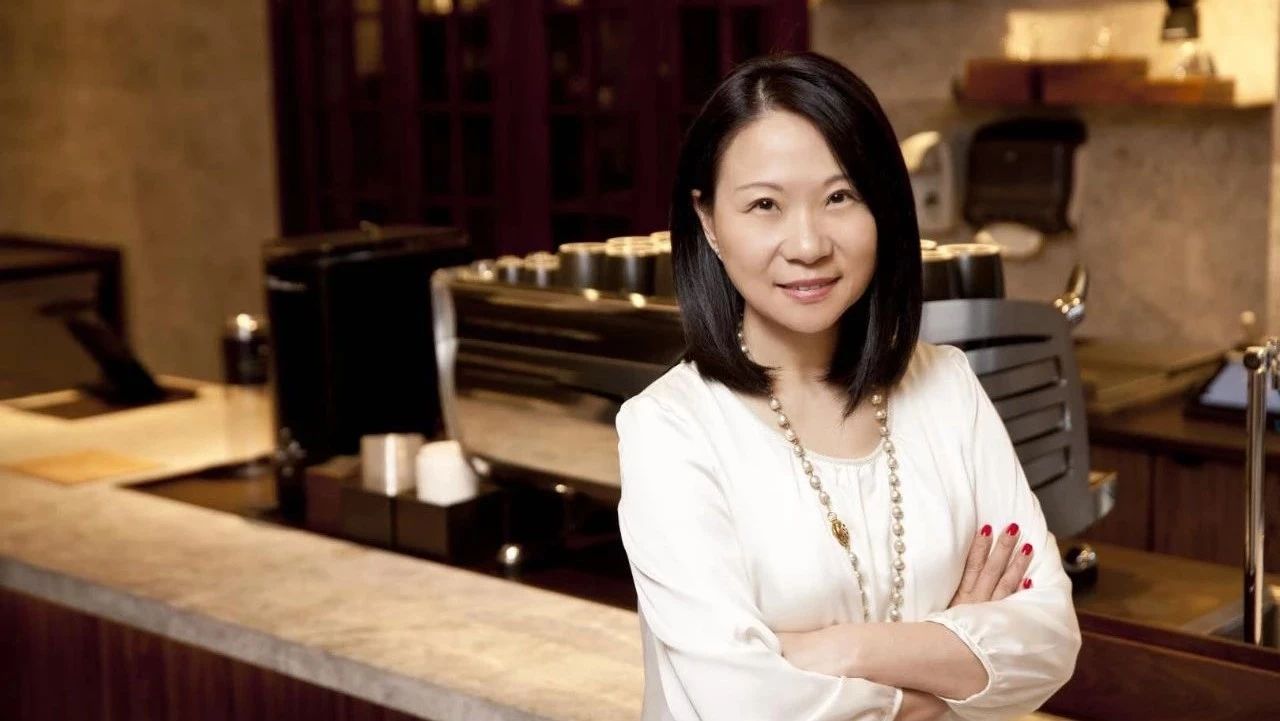专访 | 星巴克中国CEO王静瑛：一年提速到 家店，时机到了