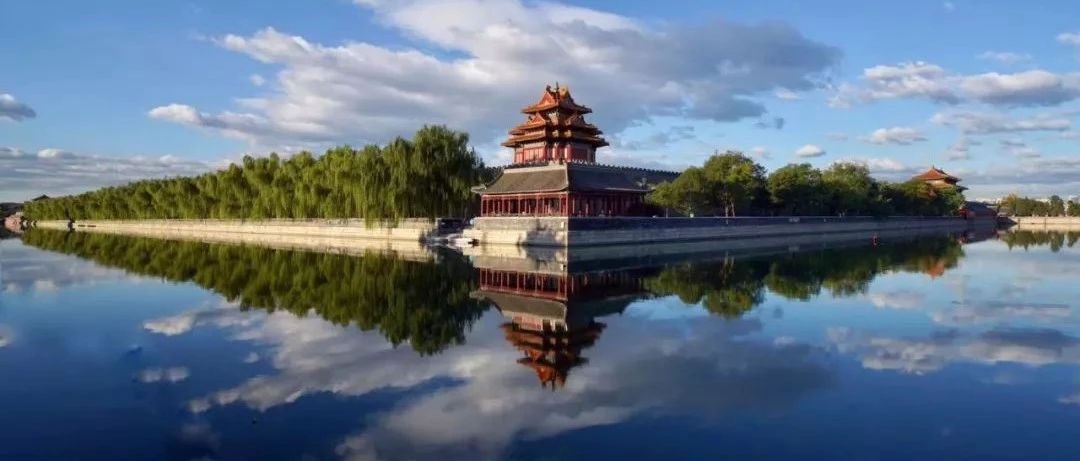故宫角楼咖啡：为何一开就火起来？