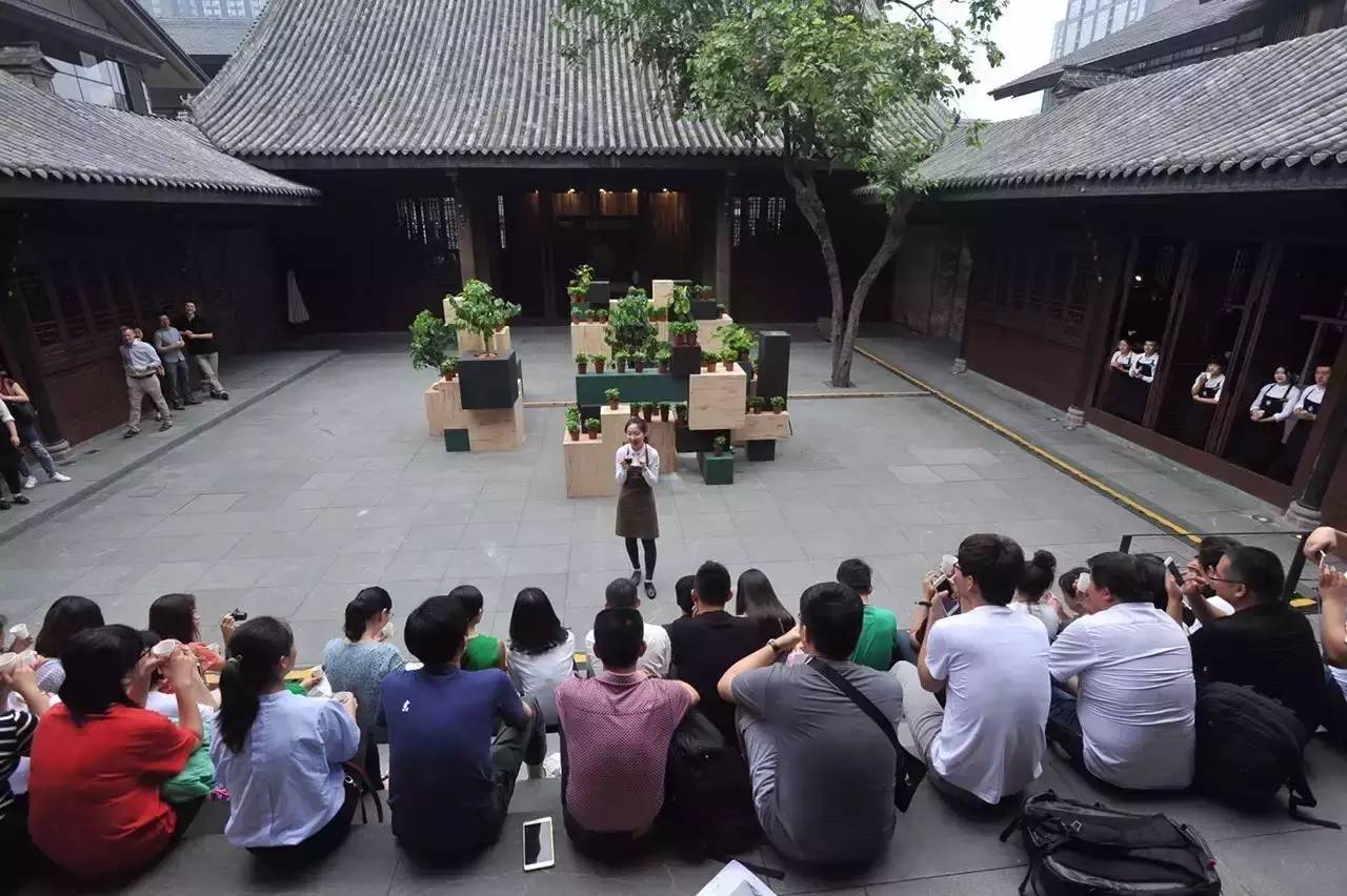 星巴克将成最大精品咖啡连锁？年底将有  家手冲门店！