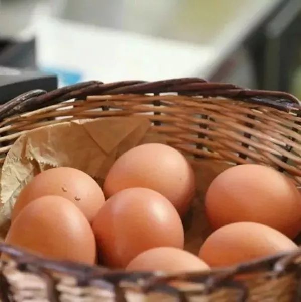 奇葩！一家“农家乐”咖啡馆，靠卖鸡蛋引来顾客满门？