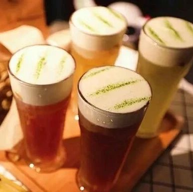 饮品店一年净增近 万家，茶饮数据报告新鲜出炉！