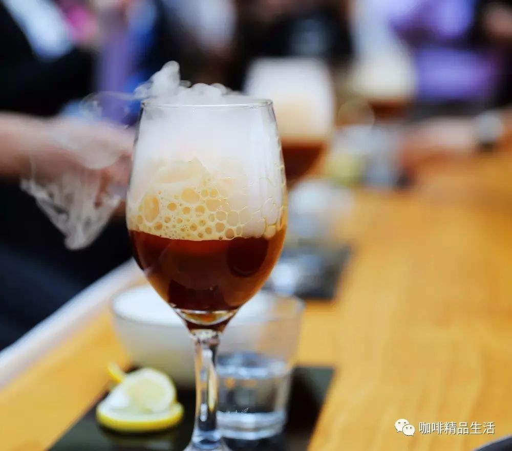 揭秘：女神冲煮赛亚军程莹莹的创意秘密