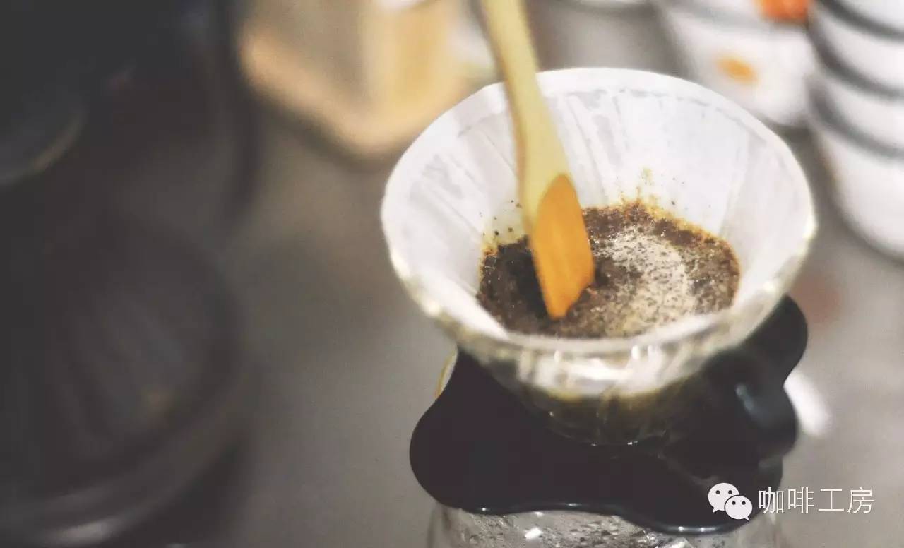 咖啡手冲手法分析—闷蒸搅拌法