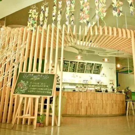 喝杯咖啡有何不可呢？ | 十堰·粉丝基地NO. -有何BOOK咖啡