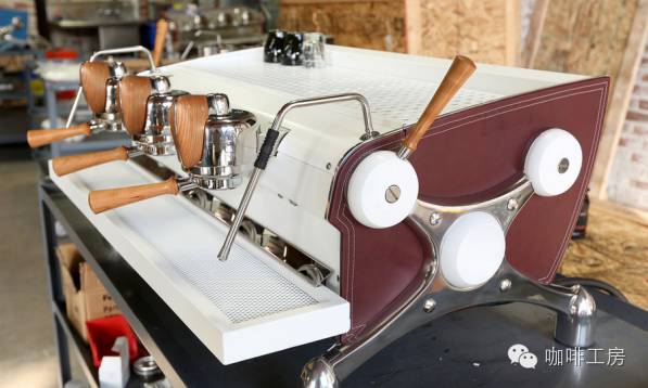 如何鉴别半自动咖啡机的好坏 ? 意式咖啡机的选购攻略