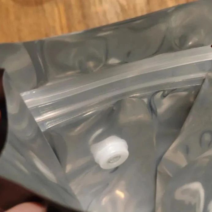 咖啡师养成记 | 咖啡包装袋有什么玄机？ 注意了，不要再挤压咖啡袋来闻香了