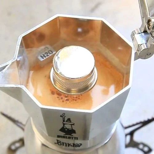 咖啡冲泡法：如何使用摩卡壶冲一杯咖啡？