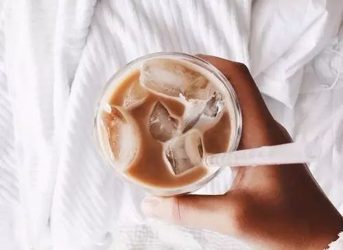 咖啡知识 | 冰滴（冰酿）咖啡与热咖啡加冰有什么区别？