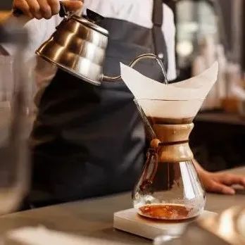 手冲技巧>用前两次注水， 萃出层次感完整的好咖啡！