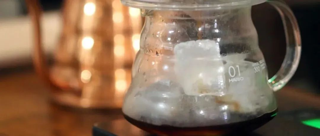 冰手冲与热手冲咖啡在风味口感上有什么区别？为什么有些咖啡豆不适宜冲冰的？