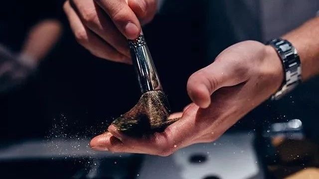 大！开！眼！界！！疯狂圈粉 w、再次玩出新高度，他做巧克力showpiece的手法绝了…
