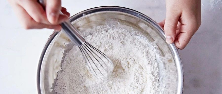 终于懂了：各种原料在面包中的作用…