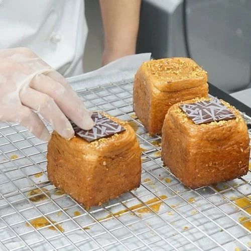 好看！ h做出 类  个创意面包，路易·乐斯福杯甜面包组选手作品大公开！