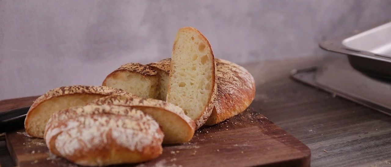 完全不用揉的面包，是它是它就是它 | 拖鞋包Ciabatta