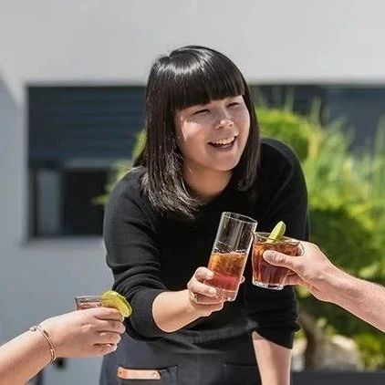 Emi的解暑指南丨喝完这 杯冰咖啡，才算和夏天告别