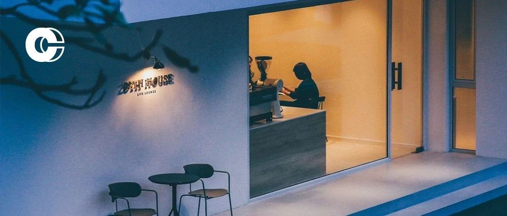 这间为了狗狗而开的咖啡店，温暖了它们治愈了我们